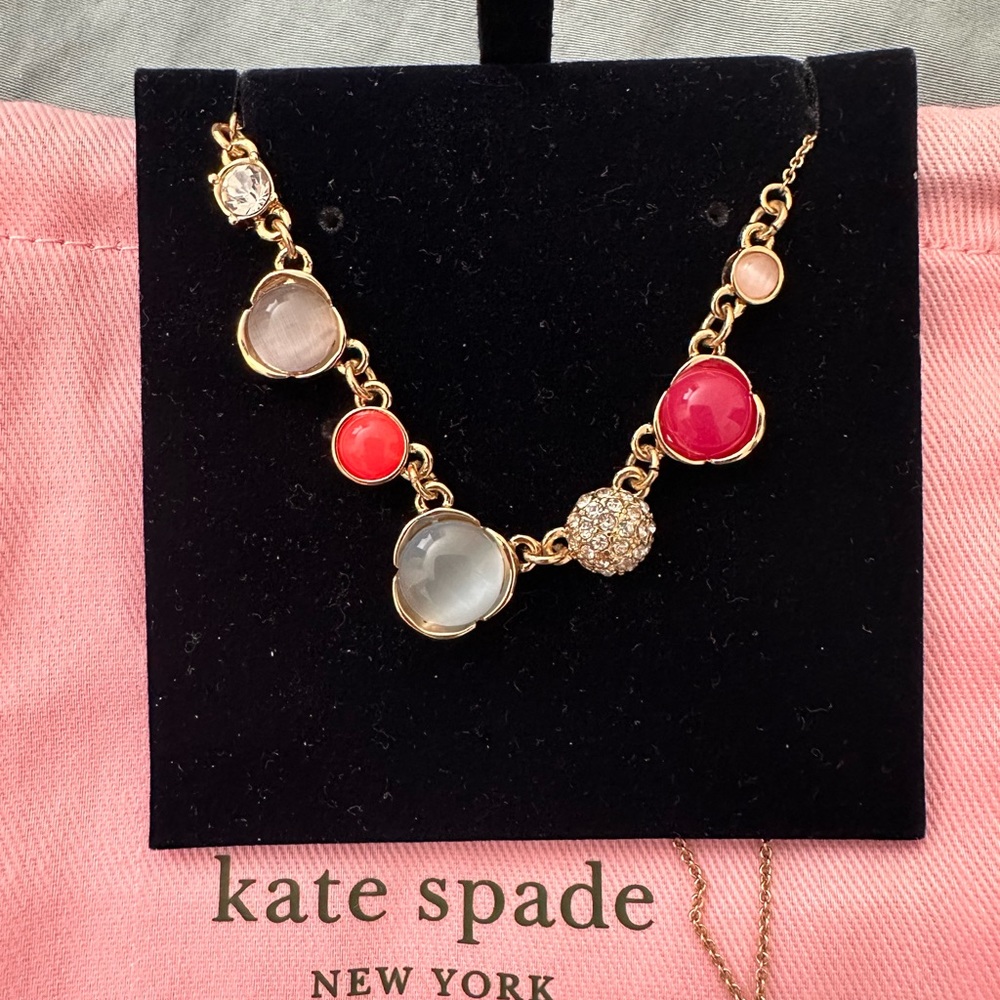 Beautiful medley stones Kate Spade necklace light gold tone